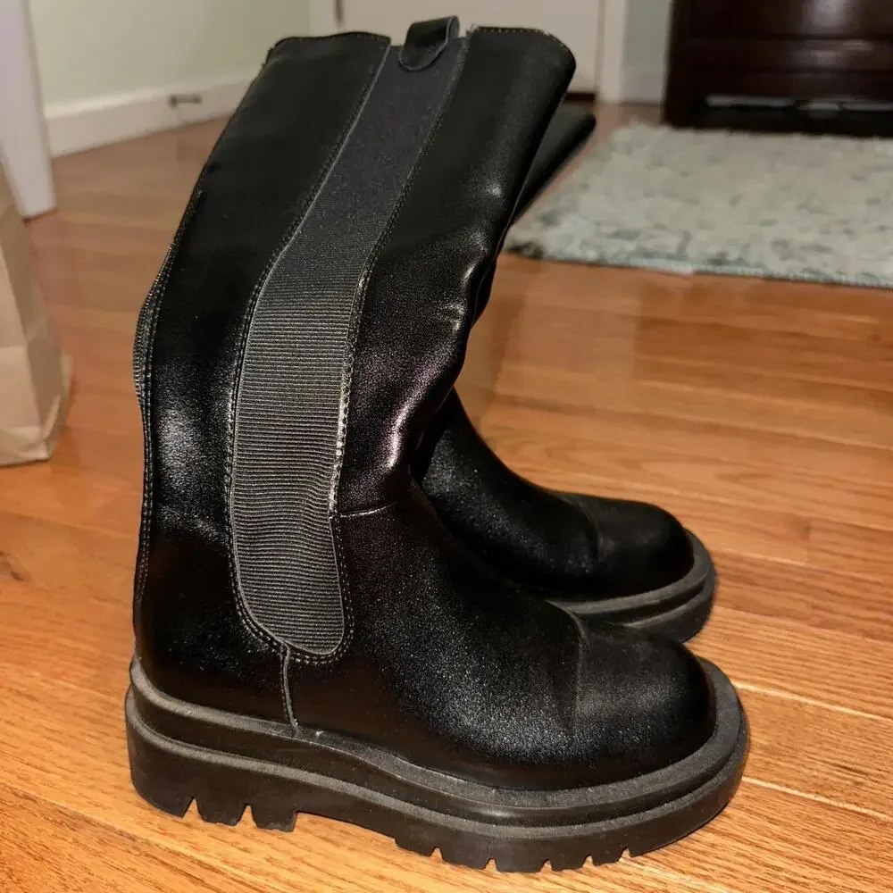 Women's black Boots